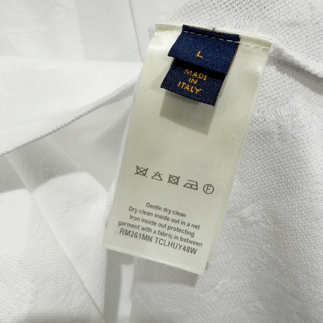 Louis Vuitton 26 Men's Short-Sleeve T-Shirt with Patch Pockets - Image 8