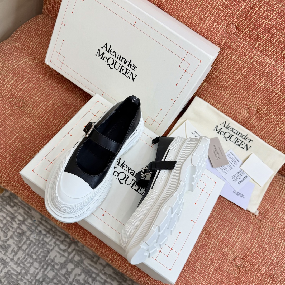 Alexander McQueen Patent Leather Mary Jane Platform - Image 3