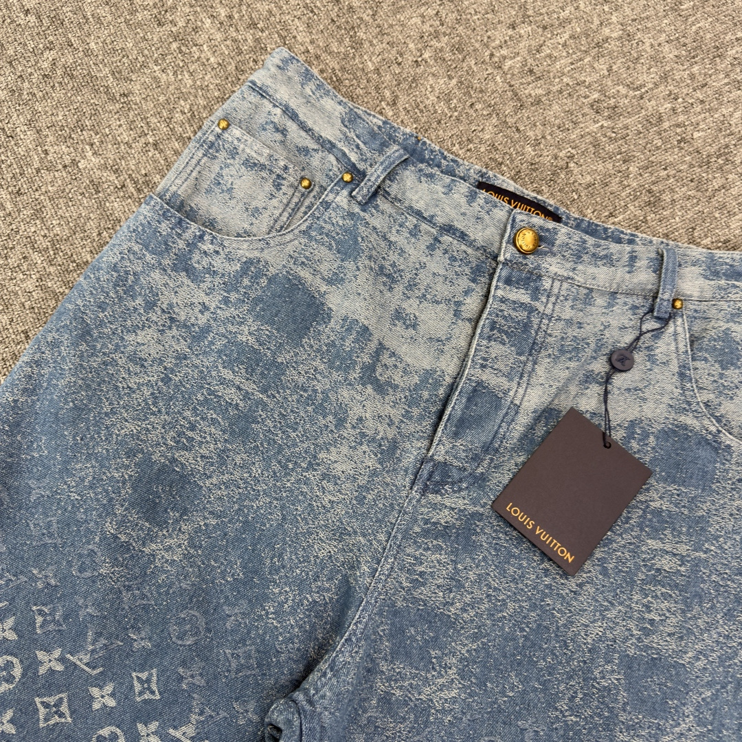 Louis Vuitton Men's 26 Indigo Cotton Monogram Pattern Shorts - Image 6