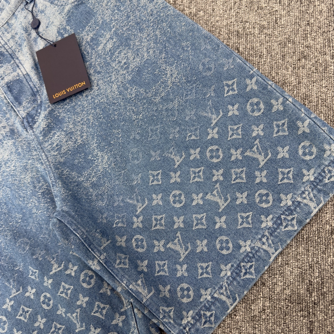 Louis Vuitton Men's 26 Indigo Cotton Monogram Pattern Shorts - Image 7