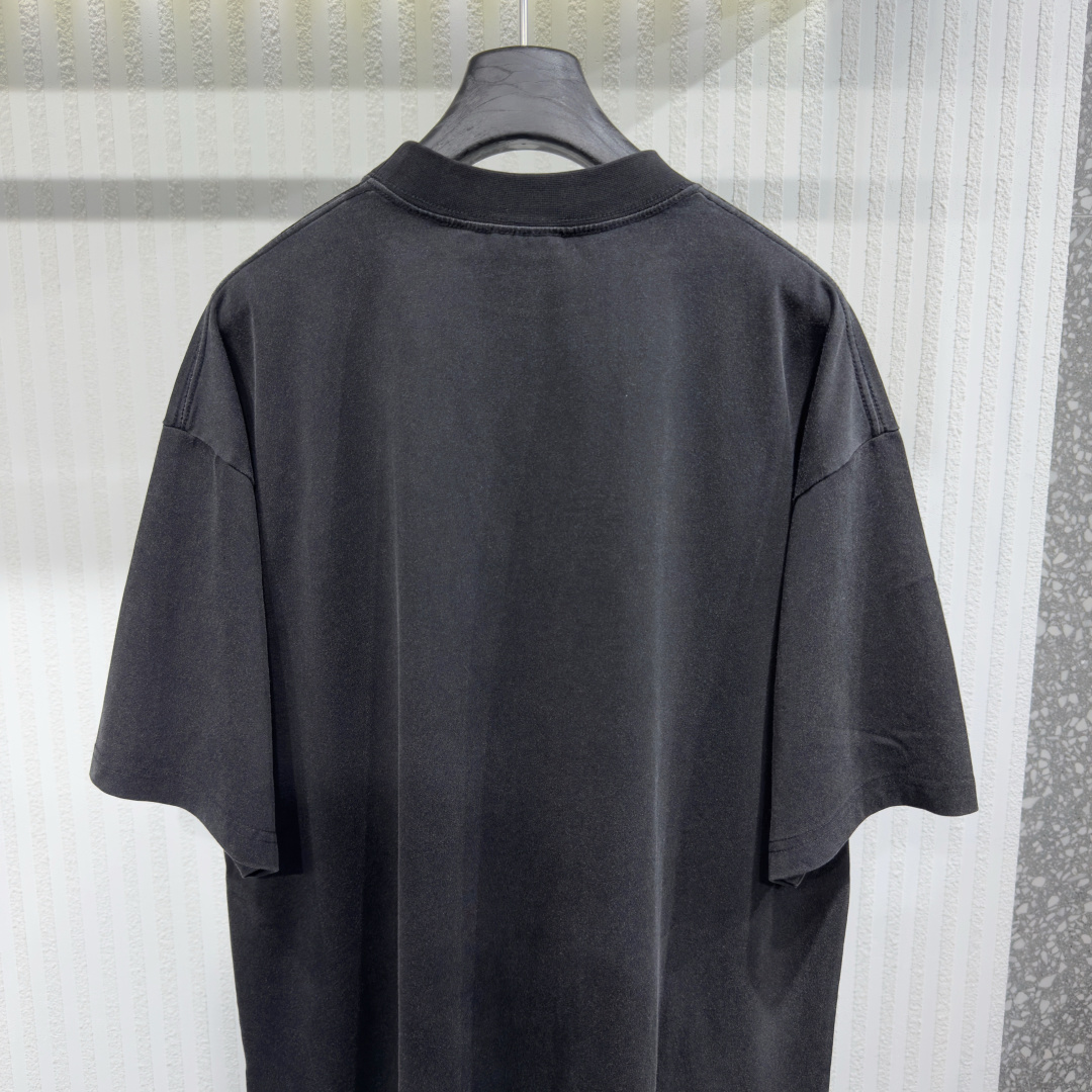 Balenciaga Spring 2026 Washed Crayon Loop Medium Fit T-Shirt - Image 5