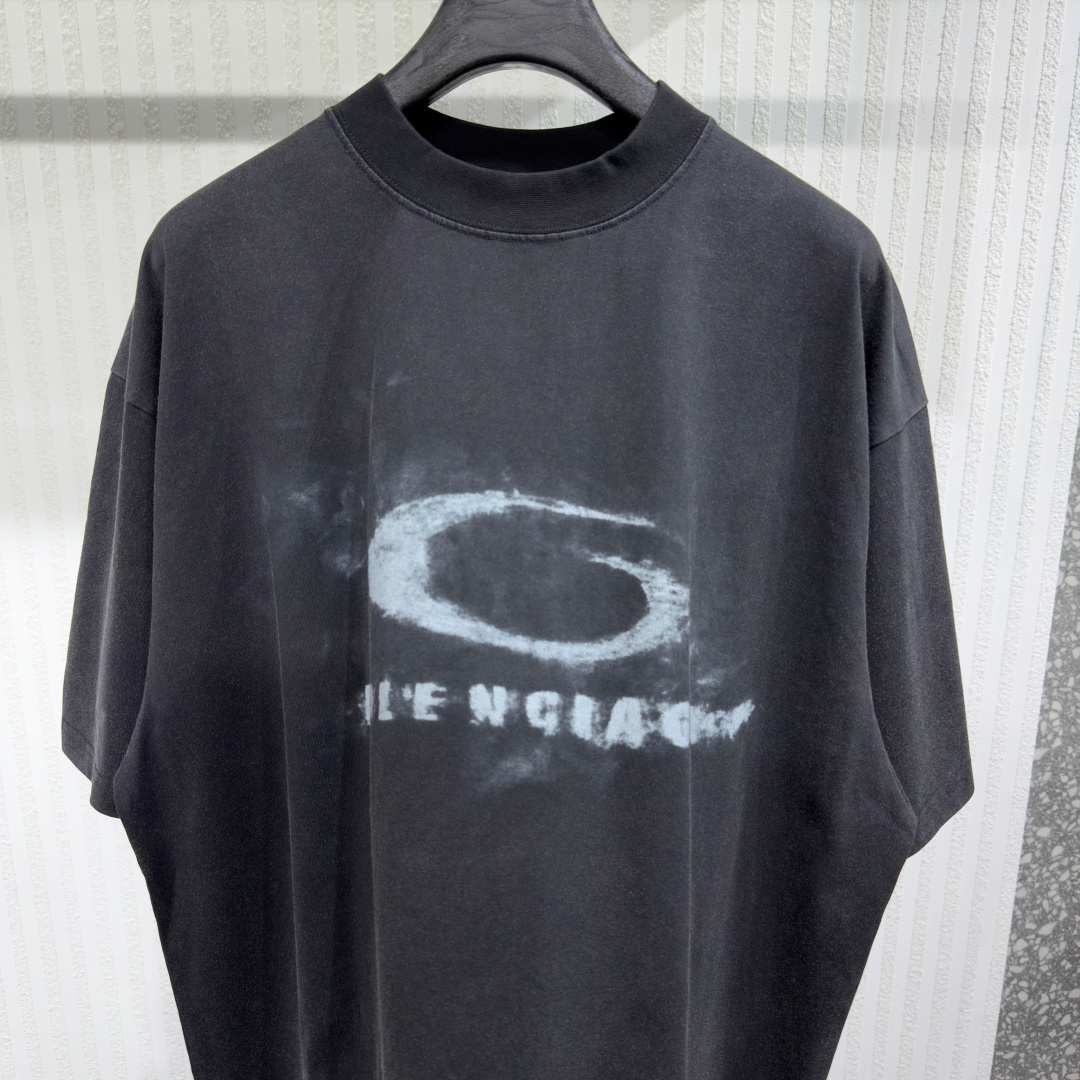 Balenciaga Spring 2026 Washed Crayon Loop Medium Fit T-Shirt - Image 3