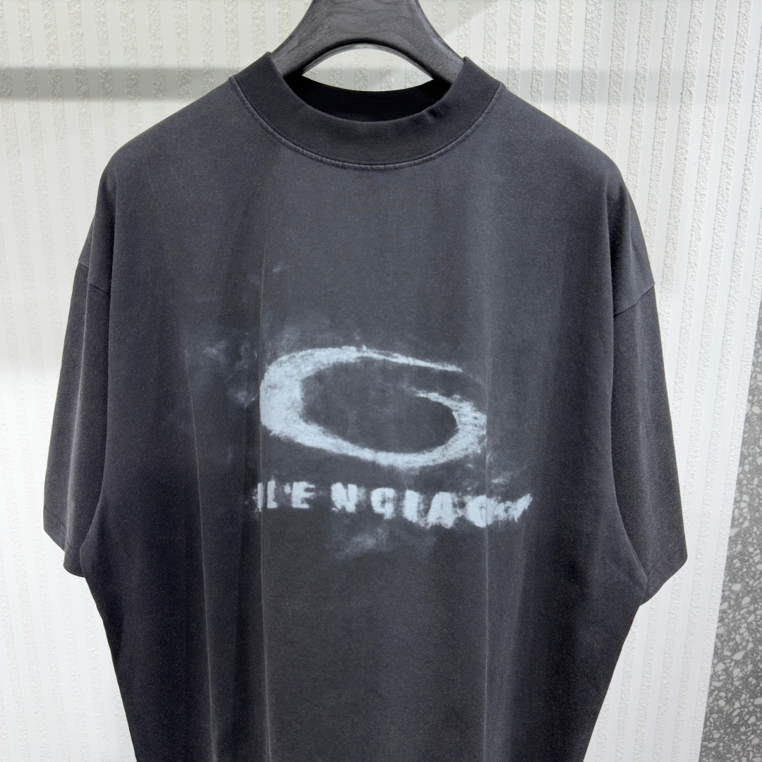 Balenciaga Spring 2026 Washed Crayon Loop Medium Fit T-Shirt - Image 4