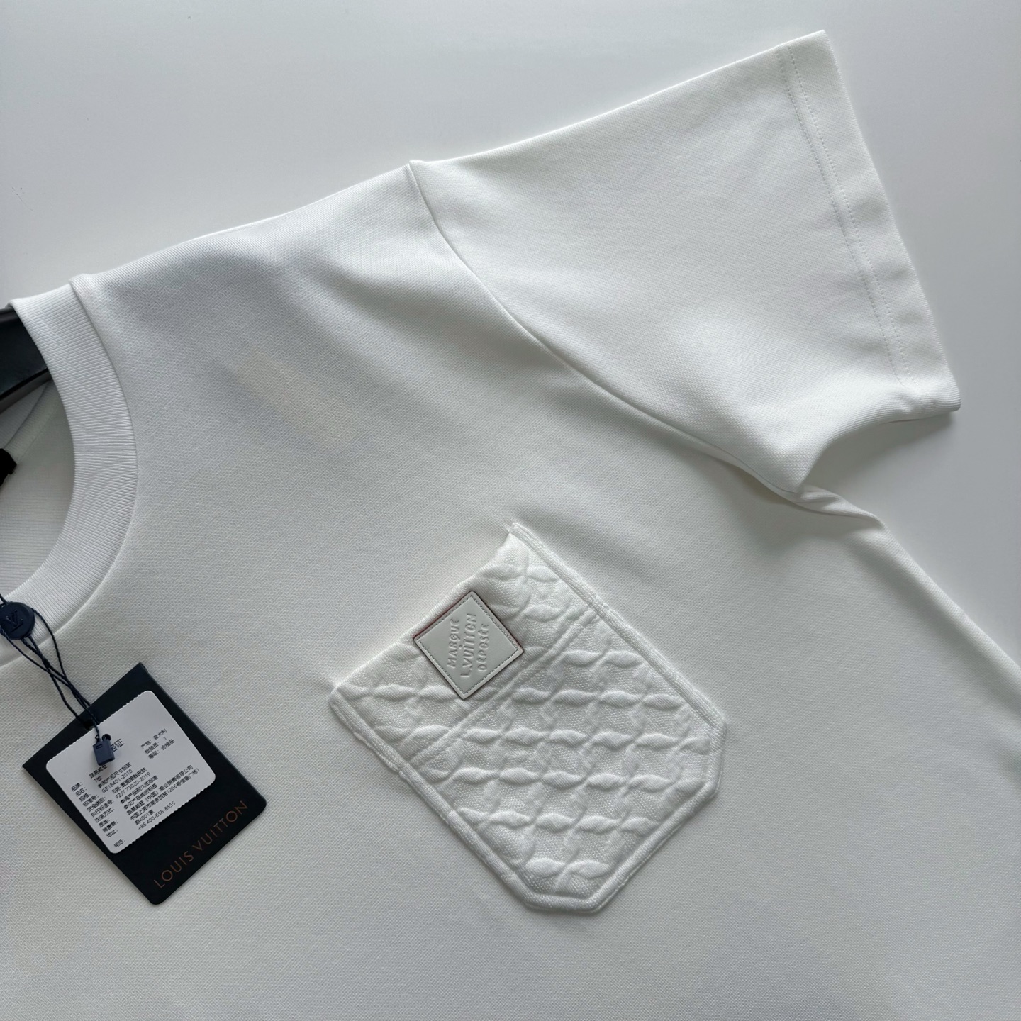 LV 1V Pocket T-Shirt Pocket